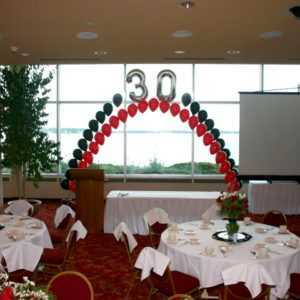 30th birthday balloon arch