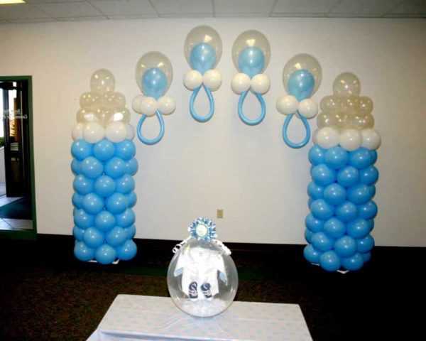 Bottles with Pacifer Arch