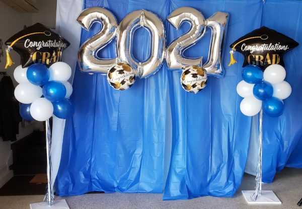 Do you need some themed balloon decor for your Grad Party?